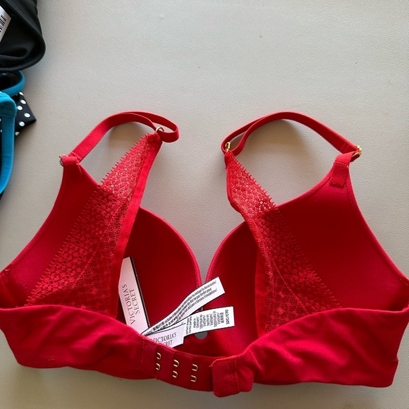 Victoria’s Secret bra - Picture 3 of 4